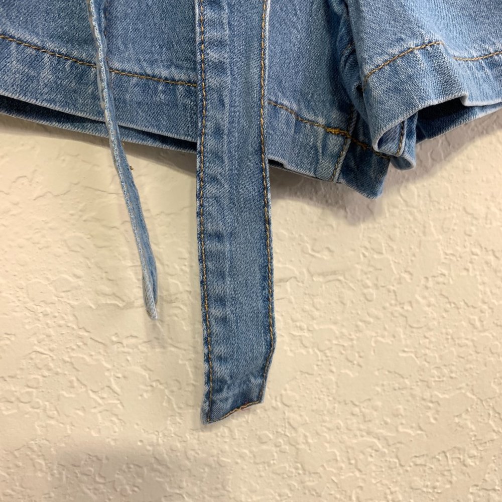 American Eagle Womens Size  26W/2 Super High Rise Denim Mom Short NWT! - Picture 7 of 16